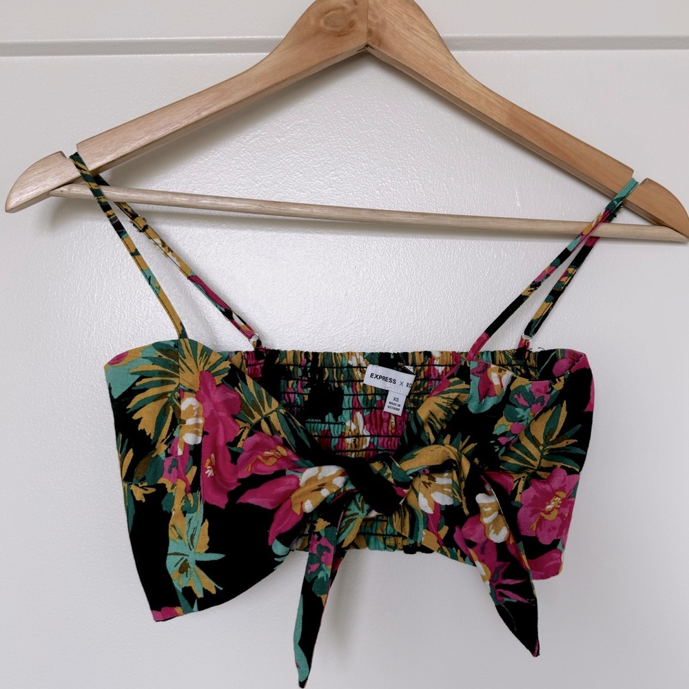 Express x Rocky Barnes Tropical Floral Summer Print Crop Top Bow Size XS